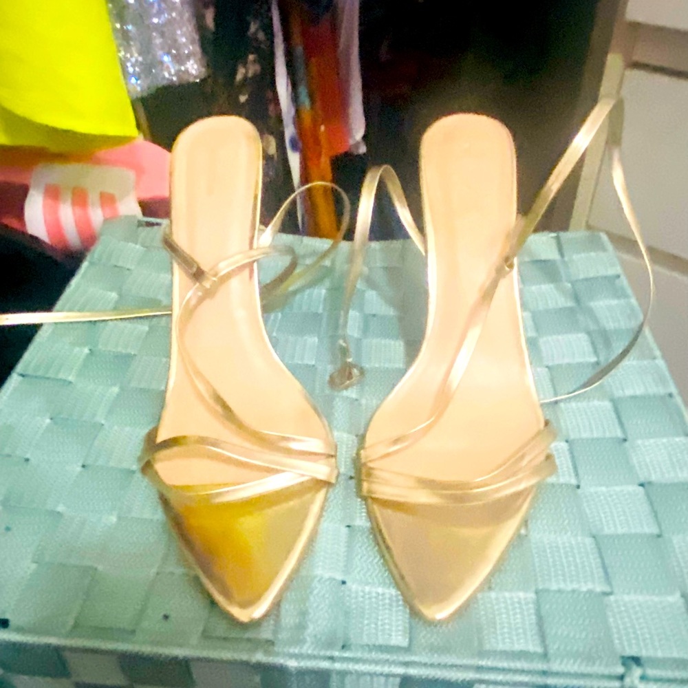 PLT Gold heel